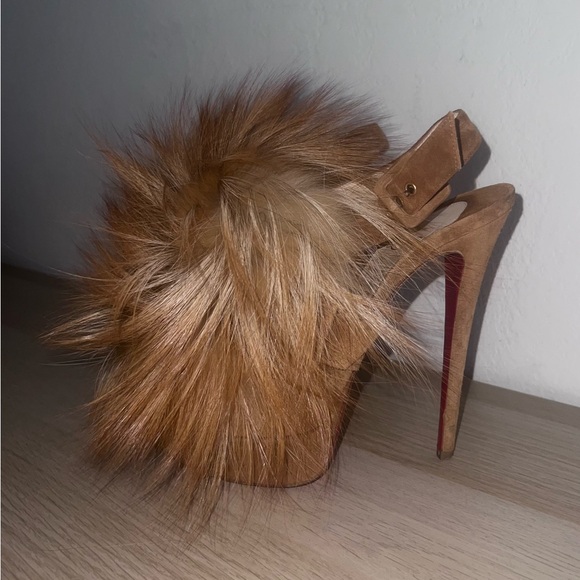 Christian LouBoutin Mink fur heels - Picture 3 of 4